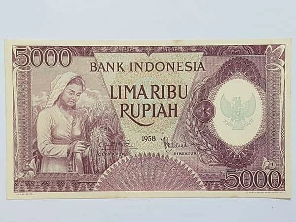 5000 рупий